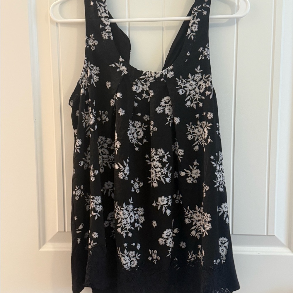 Floral Black and White Women's Top